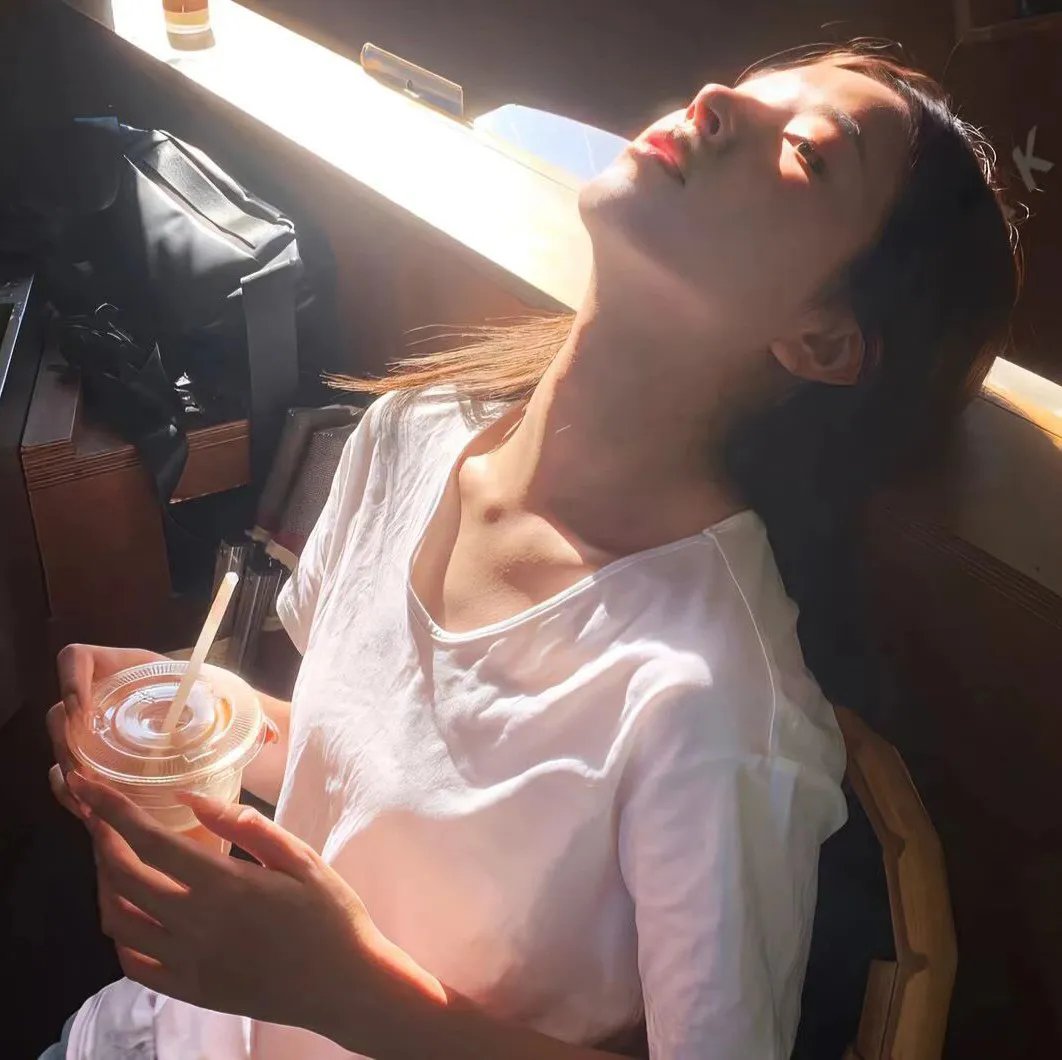 某僵尸少女的灾难